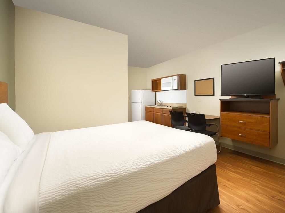 Woodspring Suites Richmond West I-64 Dumbarton Экстерьер фото